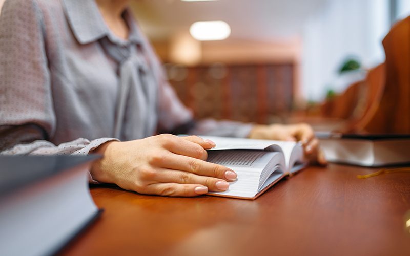 IELTS ar CAE